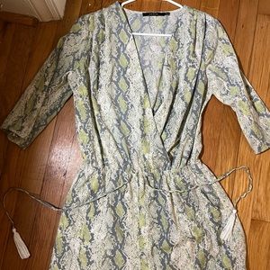 Ark & co romper size M